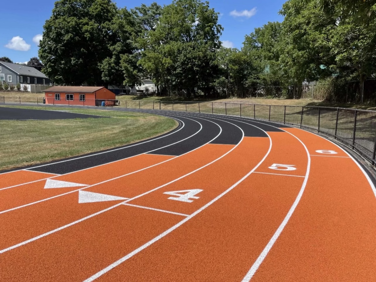 体育场塑胶跑道施工:温度限制知多少?