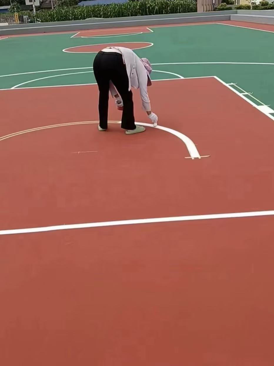 丙烯酸球场施工的 6 个关键步骤，少一步都易出问题