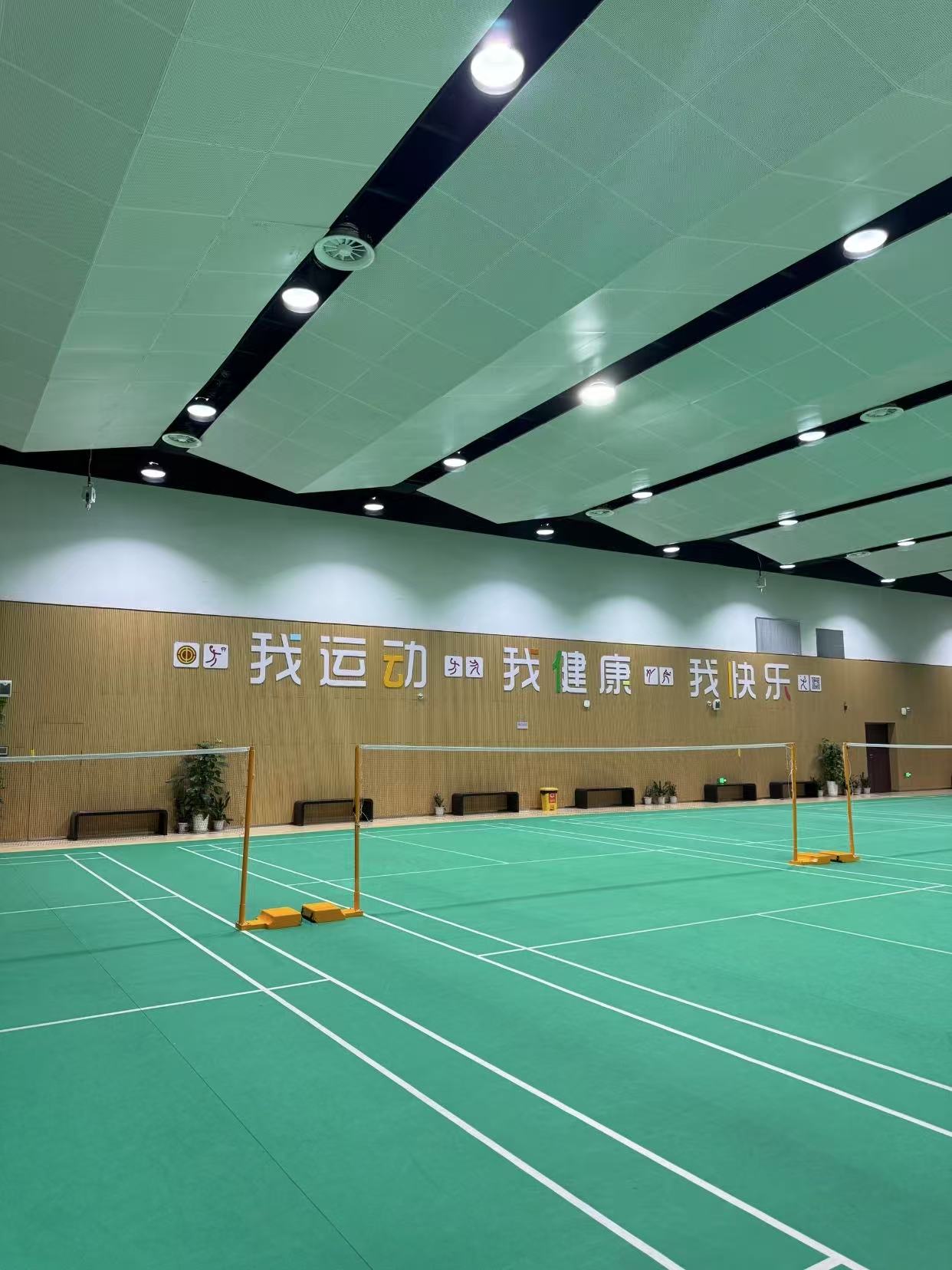 如何辨别劣质硅 PU 球场材料?看这 3 点就够了