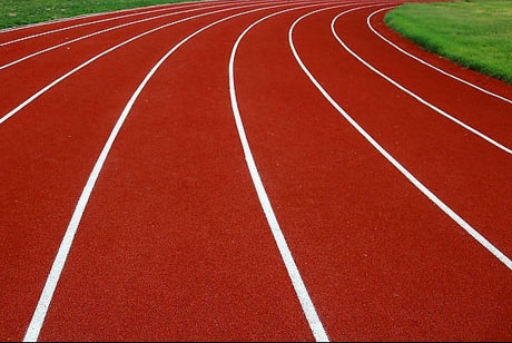 预制型塑胶跑道抗磨损、抗老化性能的影响因素