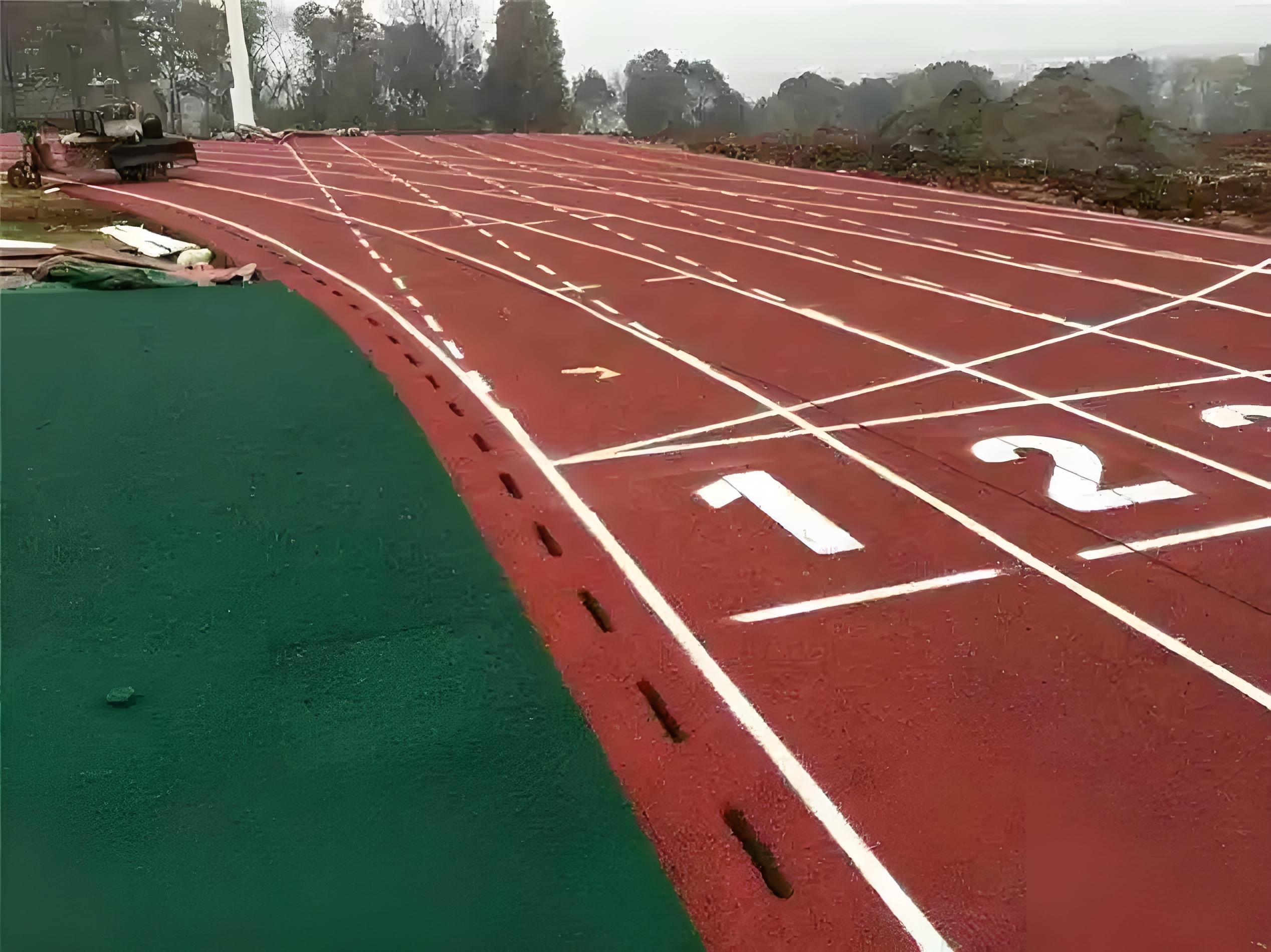 塑胶材料施工流程及工期详解，源头厂家一站式服务省心无忧